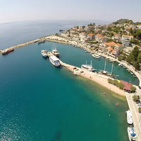 Studio Topic * Omiš